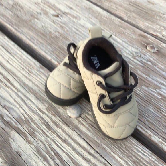 Zara Quilted Kids Shoes in Cream and Black Size 20 - Picture 4 of 4